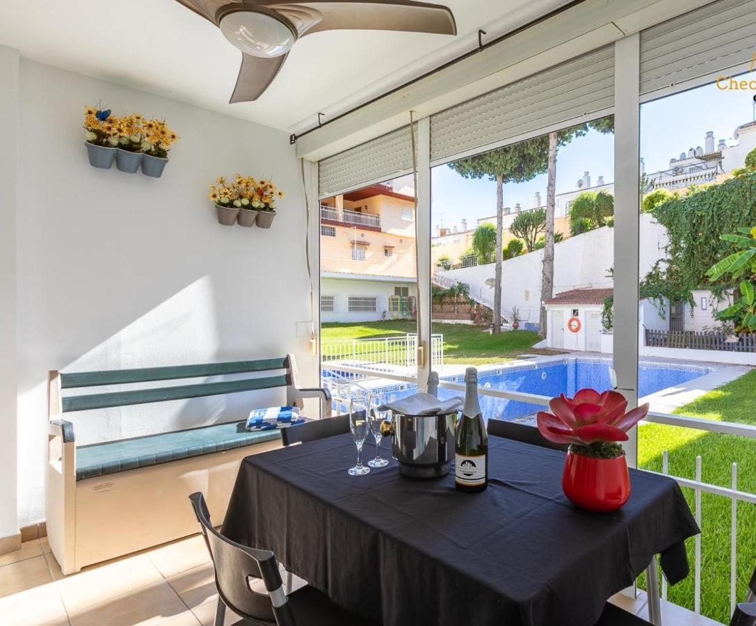 Apartamento El Oasis Vip-トレモリノス エクステリア 写真