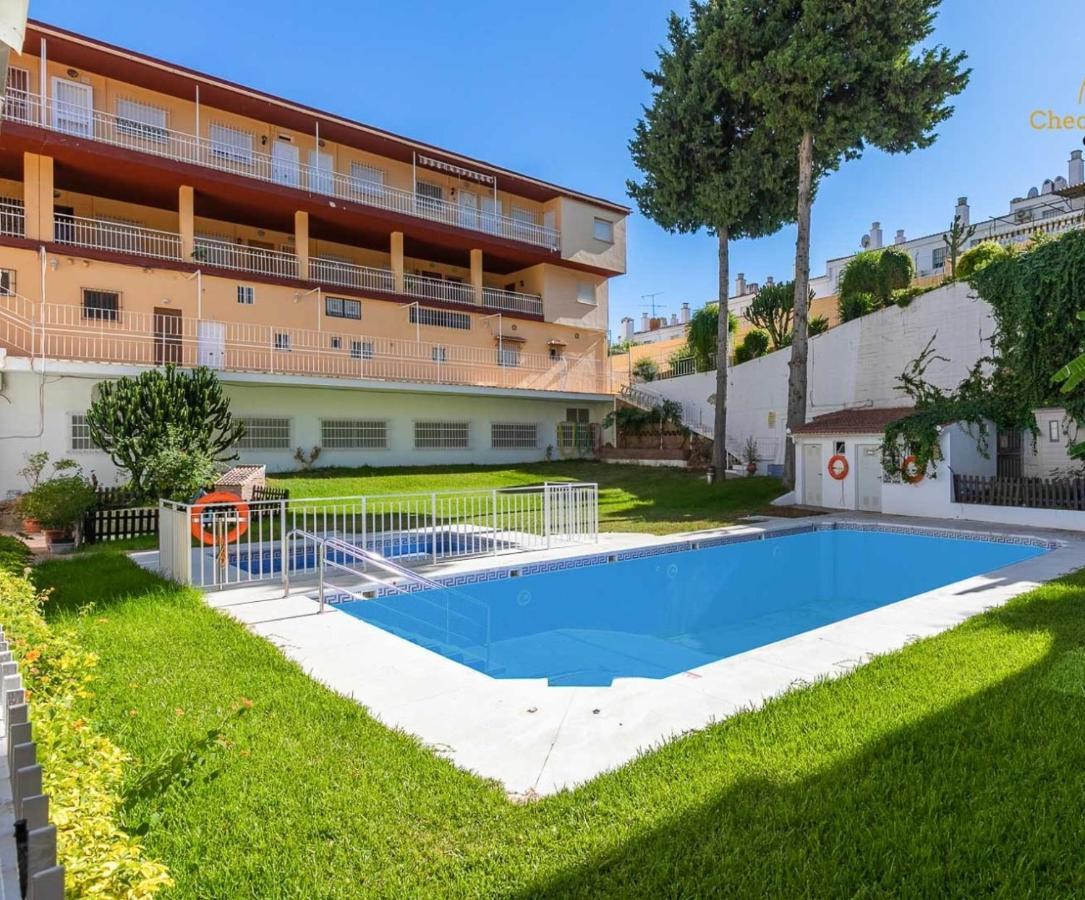 Apartamento El Oasis Vip-トレモリノス エクステリア 写真